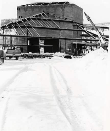 1988 Loso Hall Construction 01