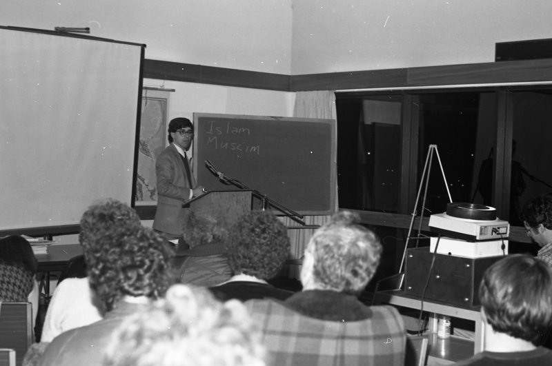 1983 Classroom, Islam 03