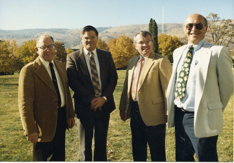 80's Employees, Administration 1-3