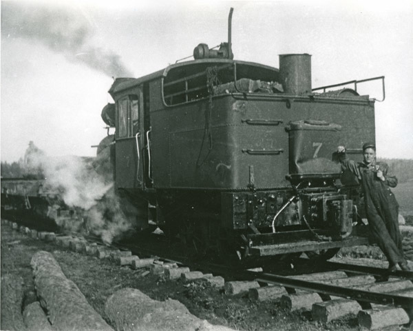 Train Engine, Heisler #7 4
