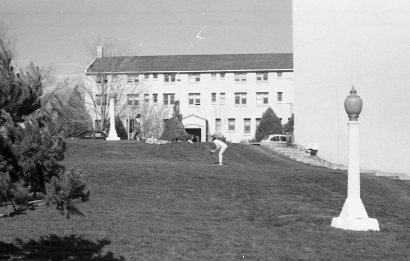 1981 Hunt Hall Complete 01
