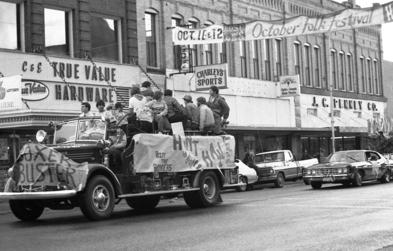 1985 Octoberfest Parade, Fire Truck 03