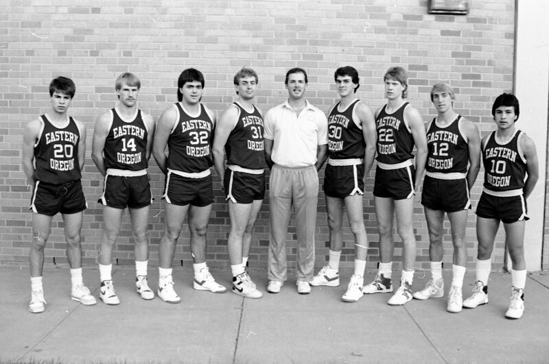 1987 Basketball Team 14
