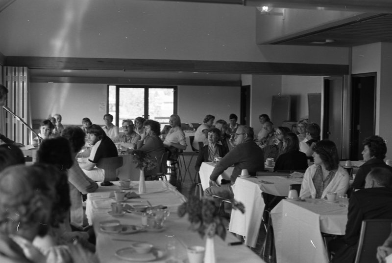 1981 Parent's Weekend, Sunday Breakfast 01