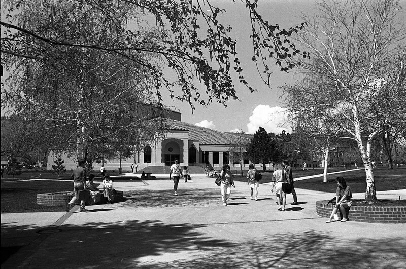 1991 Students, Walking 17