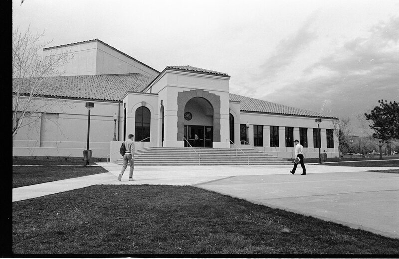 1991 Students, Walking 45