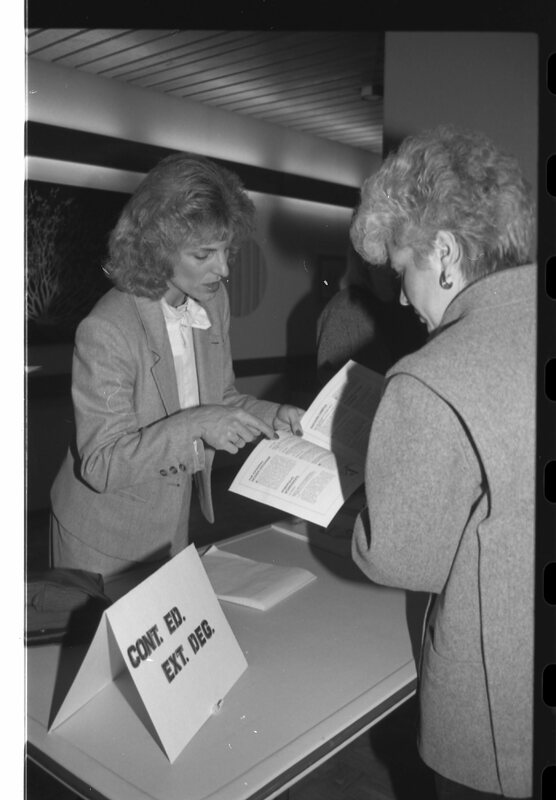 1990 Orientation, Continuing Education 06