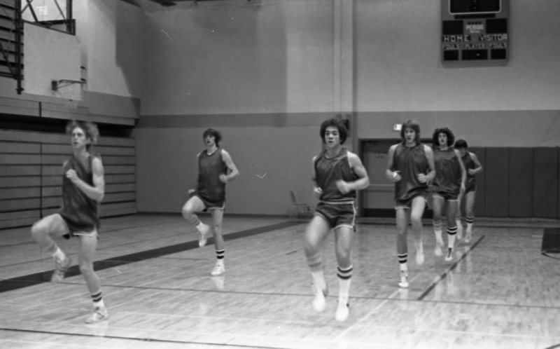 1977 Basketball Practice 03
