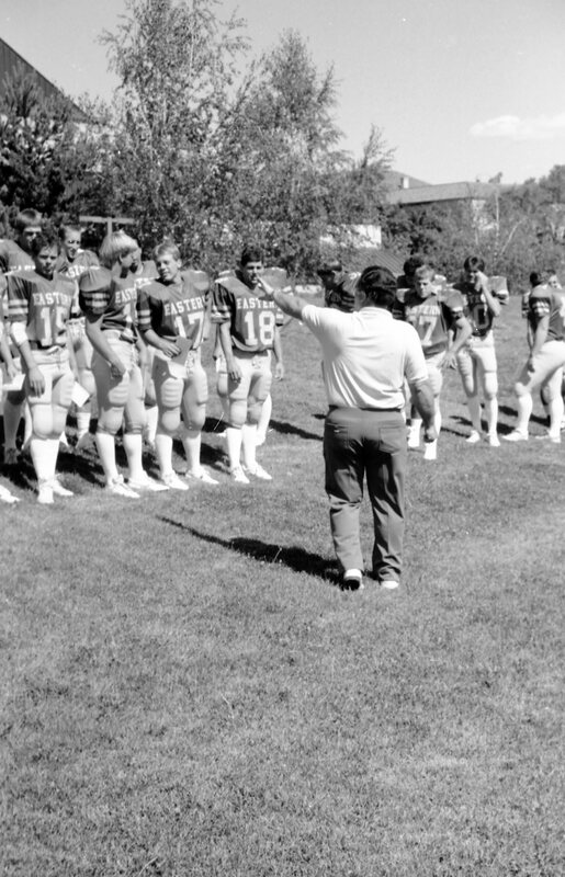 1987 Football Team, Set-up 12