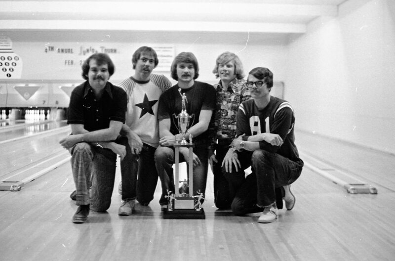 1974 Bowling Team 02