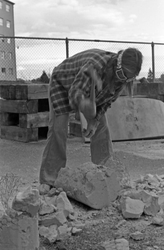 1977 Sculpture Class, Breaking Molds 05