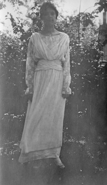 Reuter, Woman in Lace 2