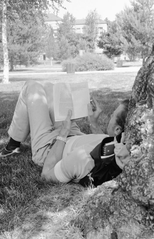 1983 Student, Reading 04