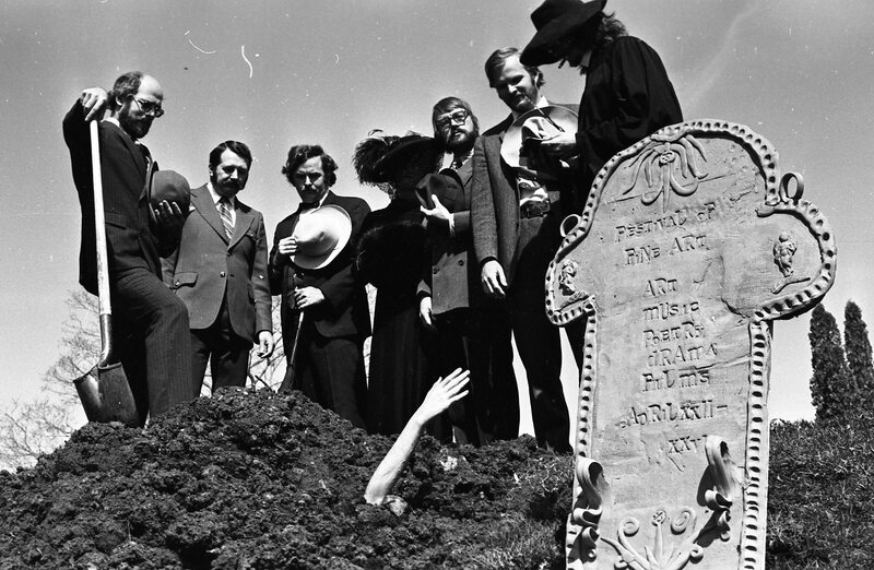 1974 Employees, Mock Funeral 27