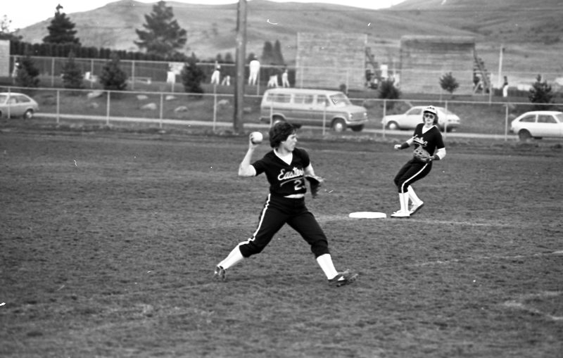 1982 Women's Softball Game - EOSC vs. EWU 13