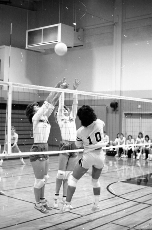 1985 Volleyball Action 12