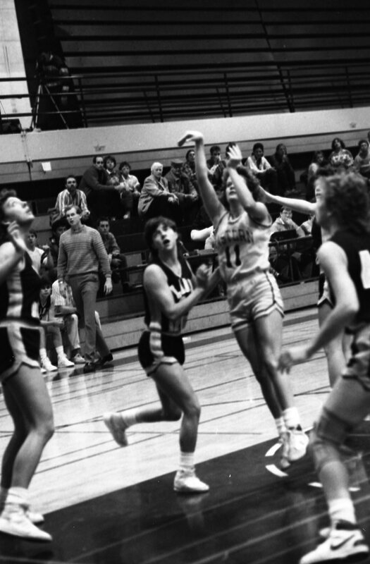 1987 Women's Basketball Action, George Fox at EOSC 02