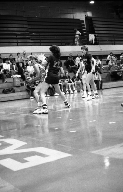 1988 Women's Basketball Action, Concordia at EOSC 09