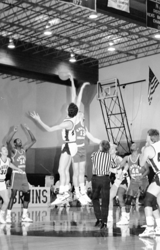 1988 Basketball Action, EOSC at GFU 01