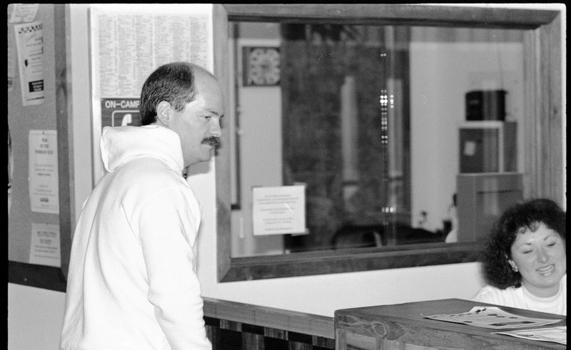 1991 Hoke Hall, Information Counter 01