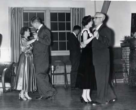 40's Dance, Employees