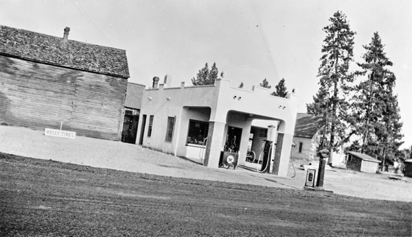 Elgin, Texaco Gas Station 2