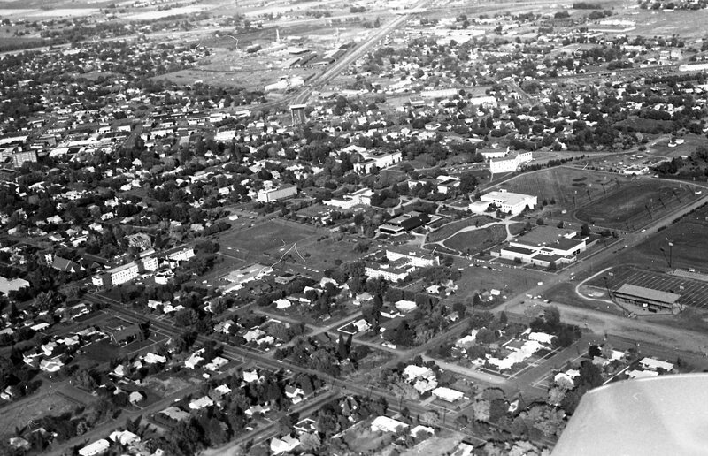 1984 Aerial Shot of EOSC Campus 05