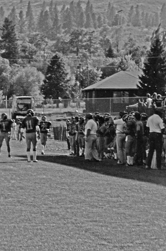1985 Football Sideline 08