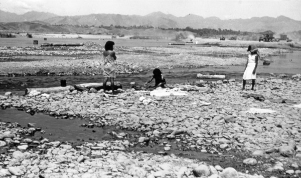 Mindoro, Local Bathers 2