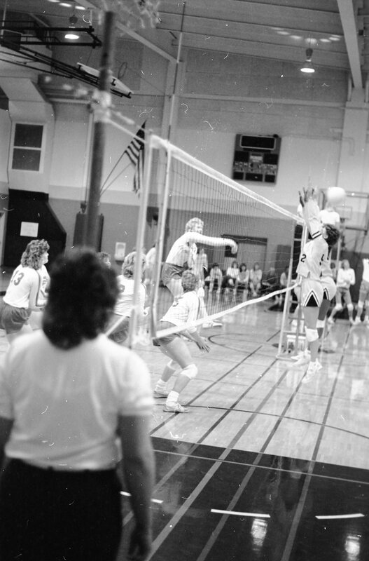 1985 Volleyball Action 09