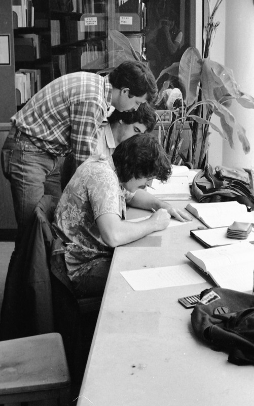 80's Walter M. Pierce Library, Usage 06