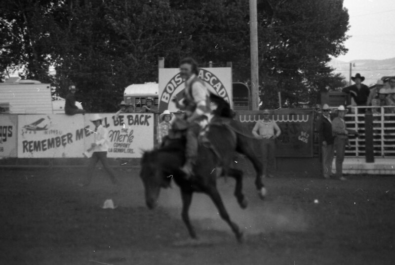 1979 Rodeo, Bronco Riding 04