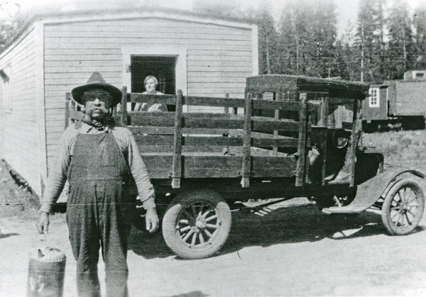 Sled Springs, Life
