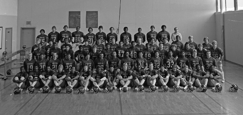 1982 Football Team 01
