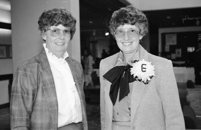 1987 Athletic Hall of Fame, Social 09