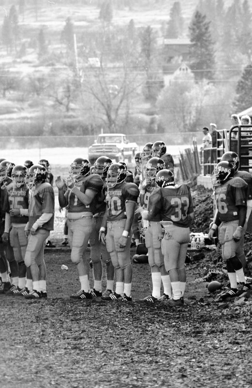 1985 Football Sideline 18