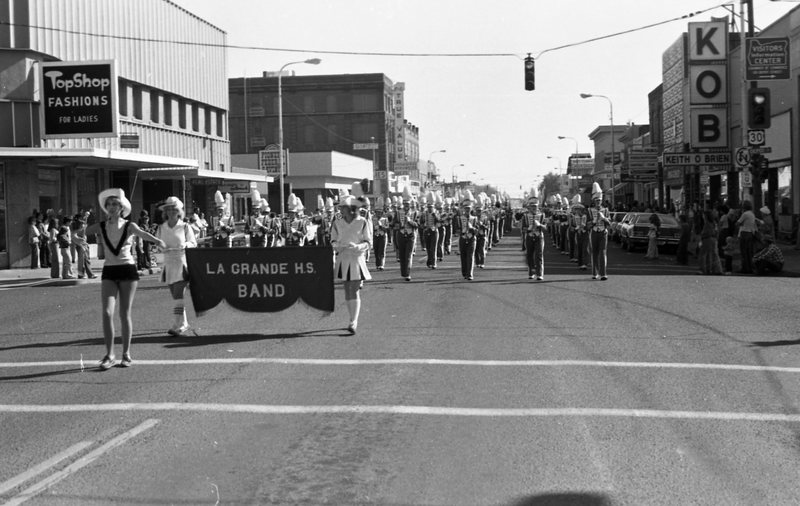 1981 Parade, La Grande High School Marching Band 03