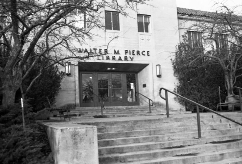 1987 Walter M. Pierce Library 08