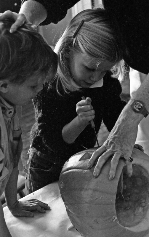 1985 Ackerman Elementary School, Pumpkins 22