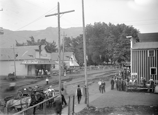 Cove, Street Scene 5