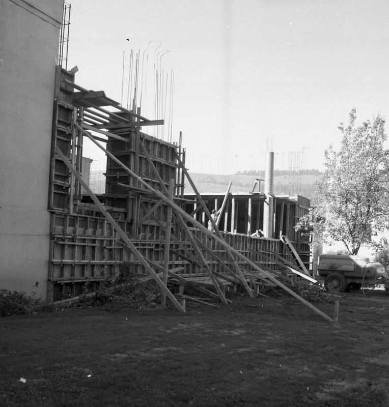 1971 Walter M. Pierce Library Remodel, Exterior 04
