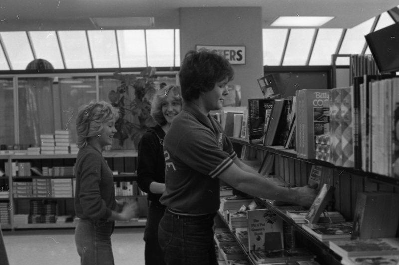 1980 Hoke Hall Bookstore 08