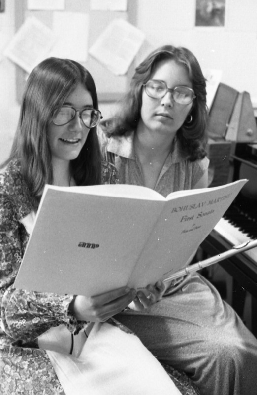 1979 Instrumental Duet 04