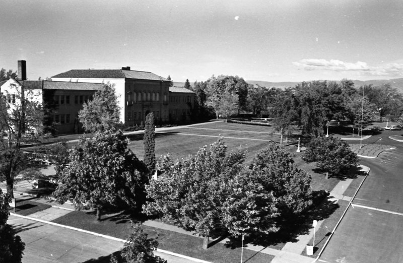 1977 Inlow Hall 3