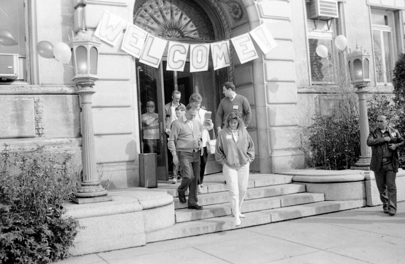 80's New Student Orientation, Outdoors 04