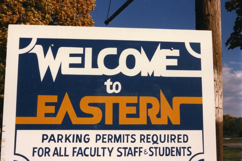 1985 Sign, Welcome