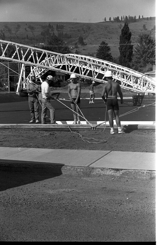 1988 Campus, Tennis Courts Construction 24