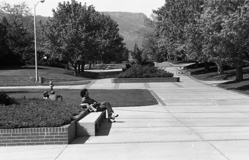 1985 Students, May Outdoor Candid Shots 08