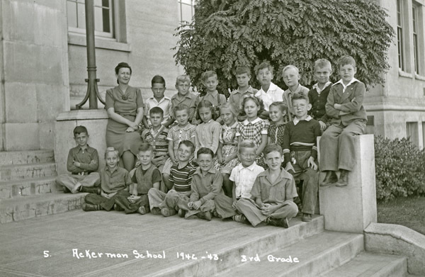 1942-43 Ackerman Elementary 6