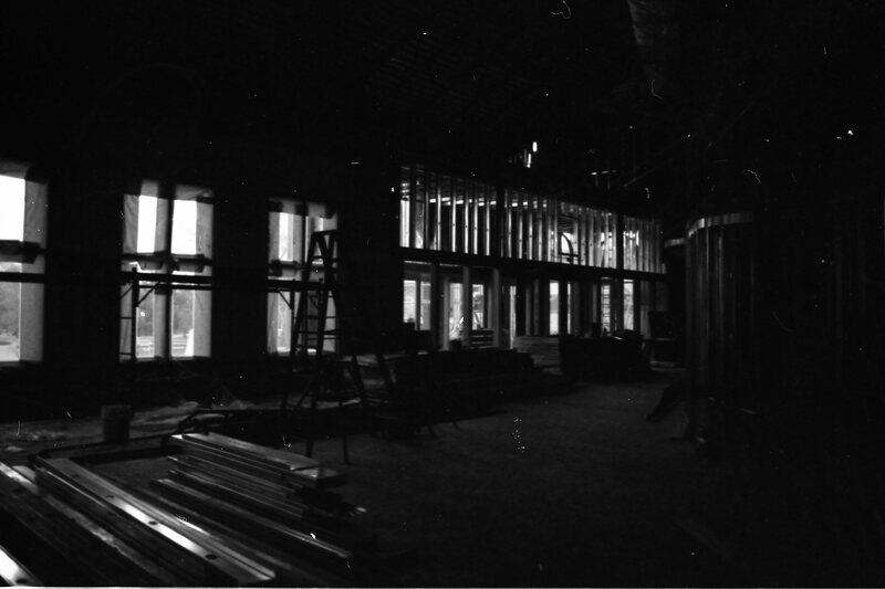 1990 Loso Hall Construction, Interior 03